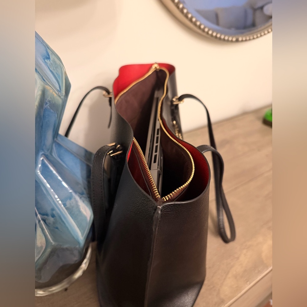 Excellent Condition Coach Black and Red Leather Tote Bag - Picture 6 of 7